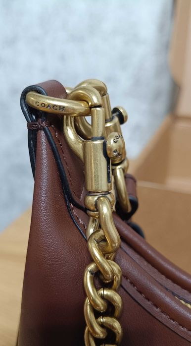 Сумка Coach Juliet шкіряна коричнева