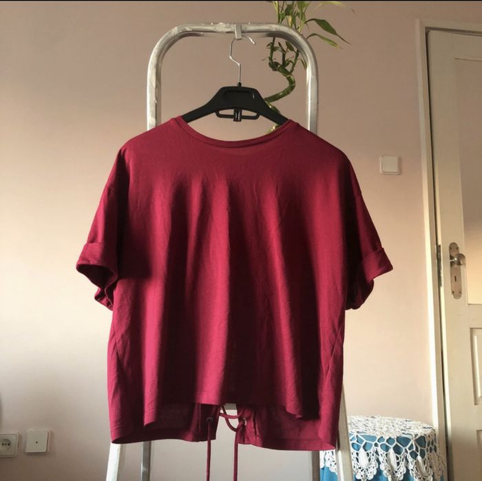 T-shit basic bordeaux da Stradivarius