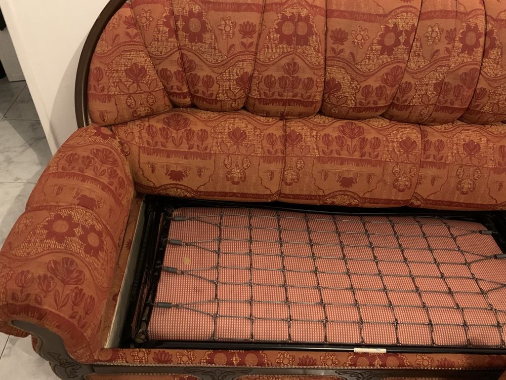 Vendo sofá cama vintage + duas poltronas