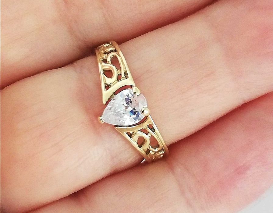 WŁOSKI bajkowy złoty pierścionek błyszczący