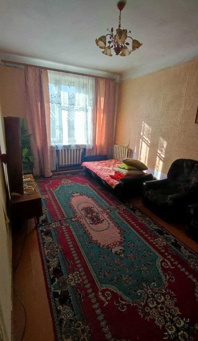 Продається квартира 3 кімнати 72м²