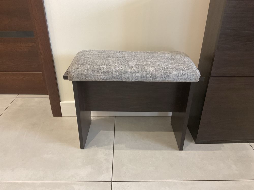Szafka na buty Wieszak na kurtki Siedzisko