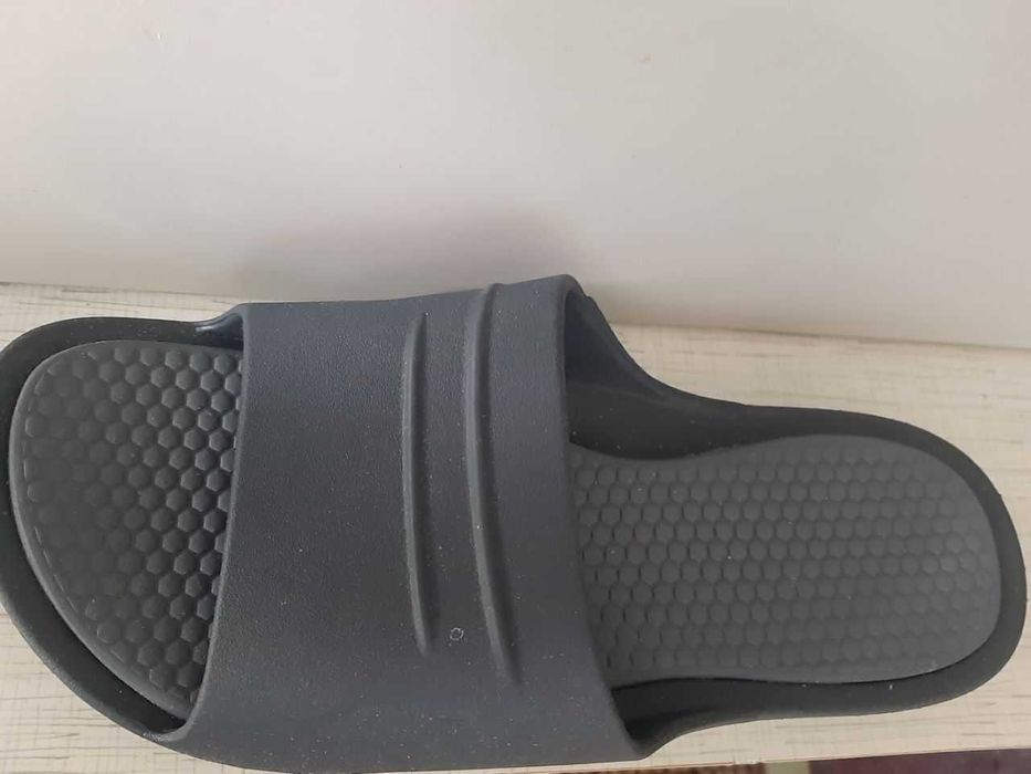 Мужские спортивные шлепки