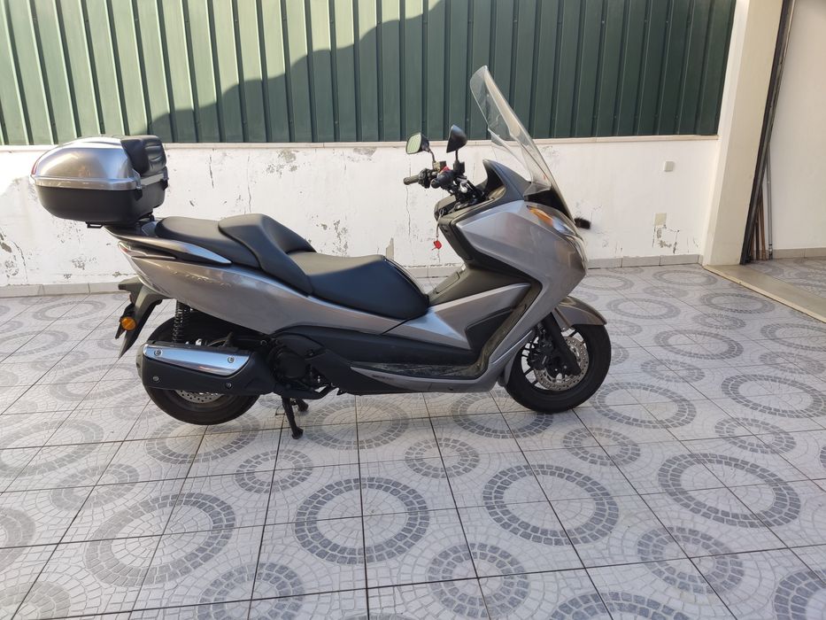 Scooter Honda Forza 300