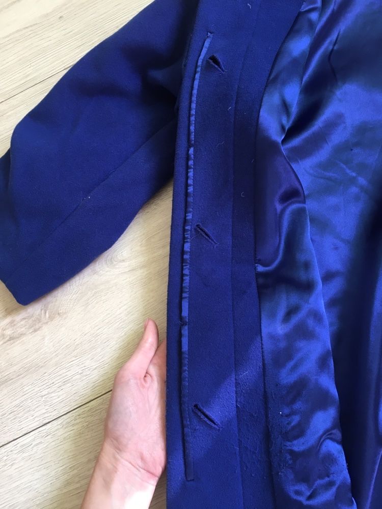 Пальто осеннее кашемировое синее электрик с разрезом kira plastinina