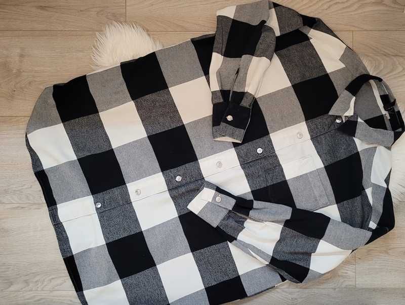 Biało-czarna, długa, cienka kurtka koszulowa w kratę, H&M, XL (42)