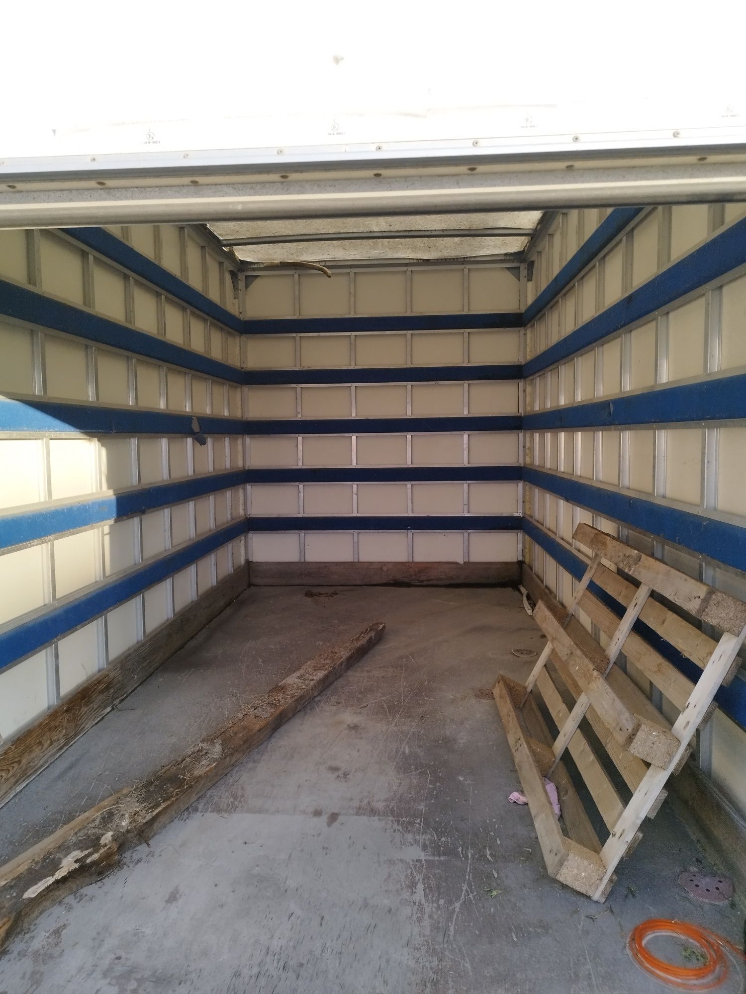 Paka kontener magazynek schowek Iveco