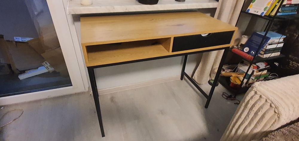 Biurko drewniane  Jysk