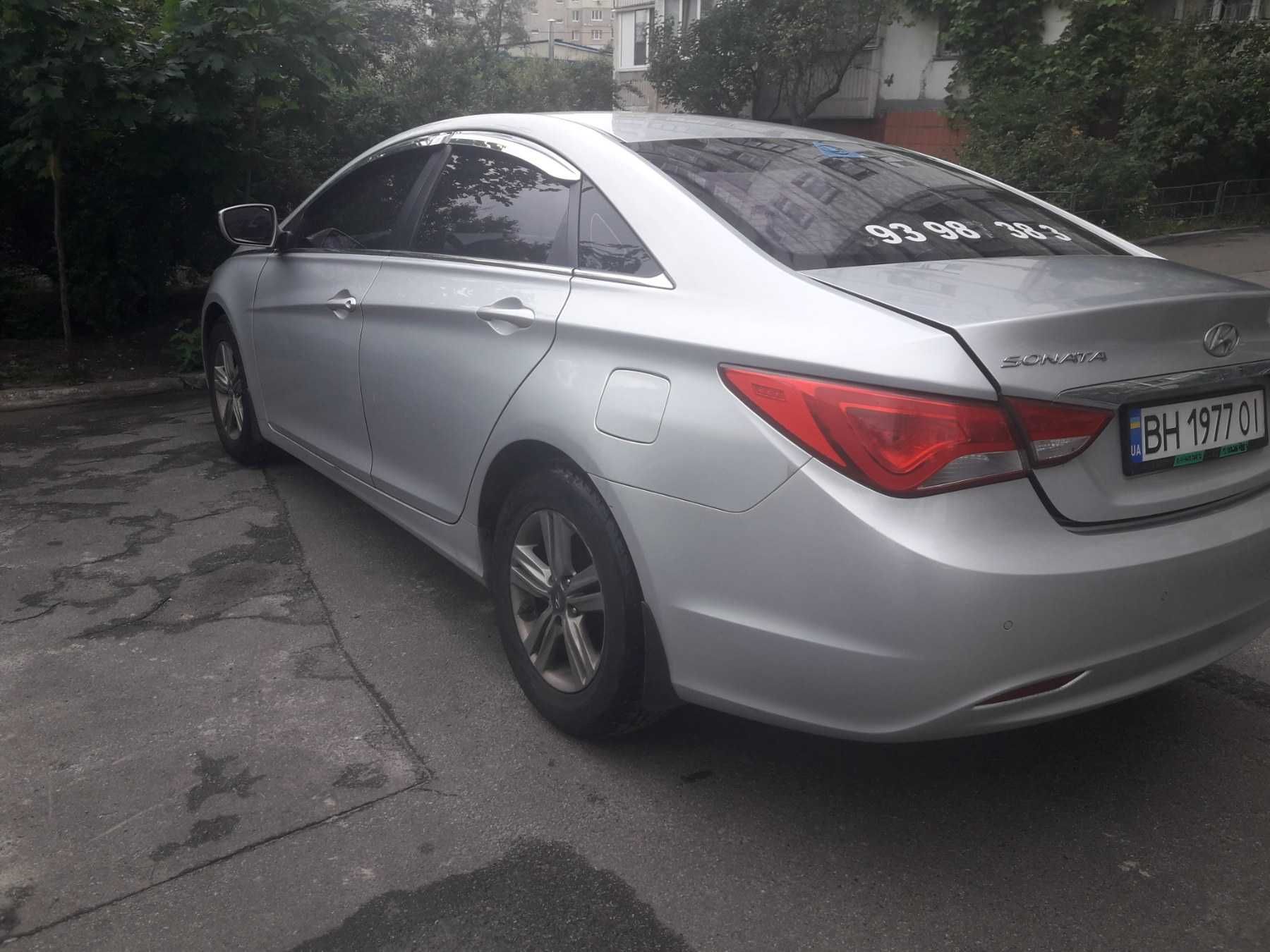 Авто в рострочку HYUNDAI від 3 750 грн/тижд.