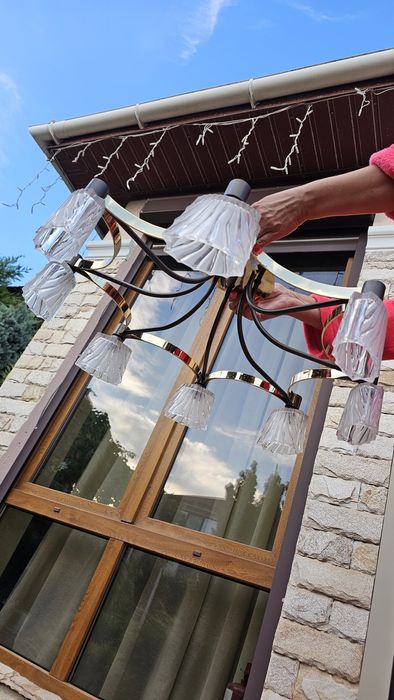 Люстра в золоте на 8 ламп