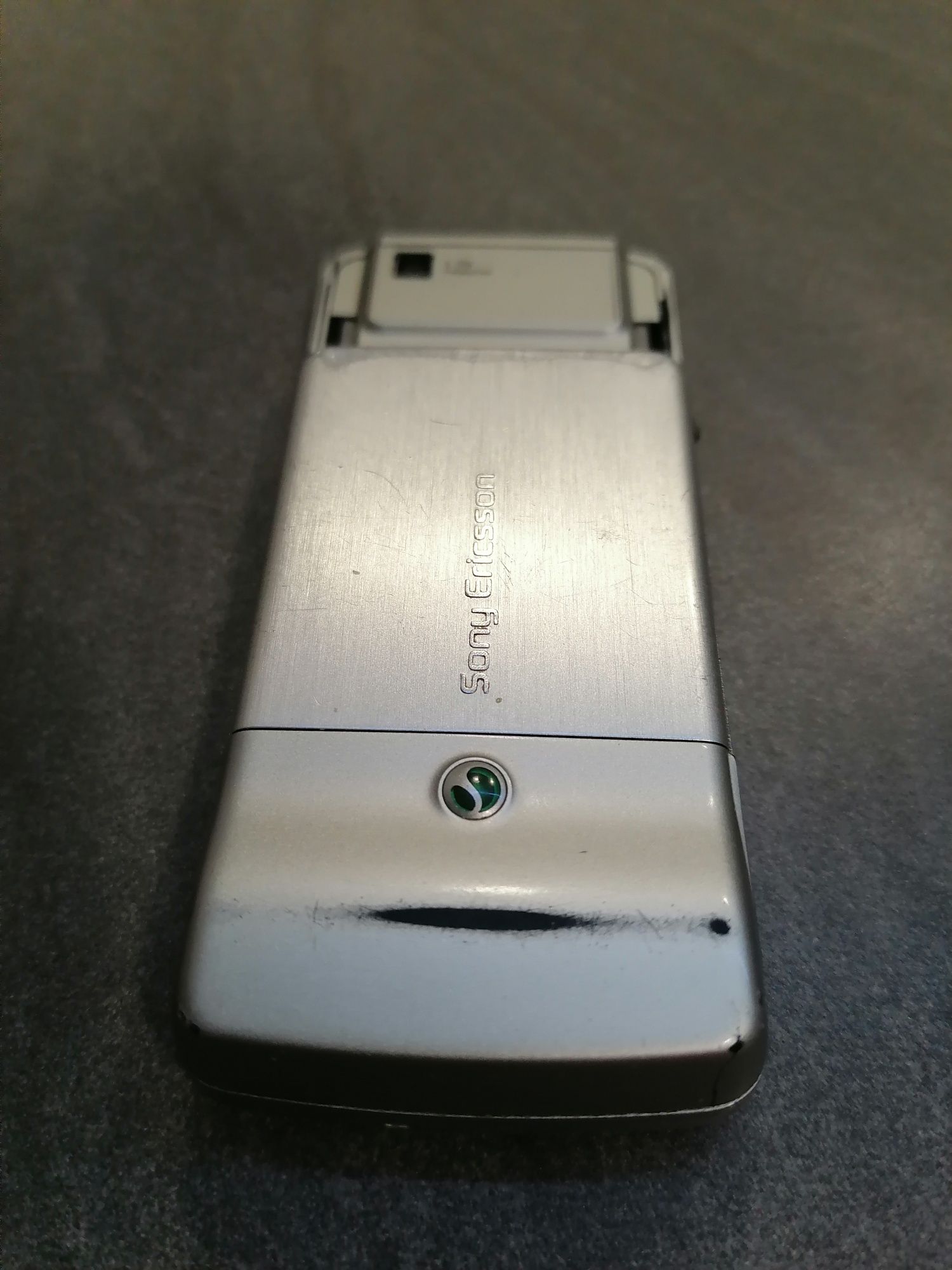 Телефон слайдер Sony Ericsson t 303