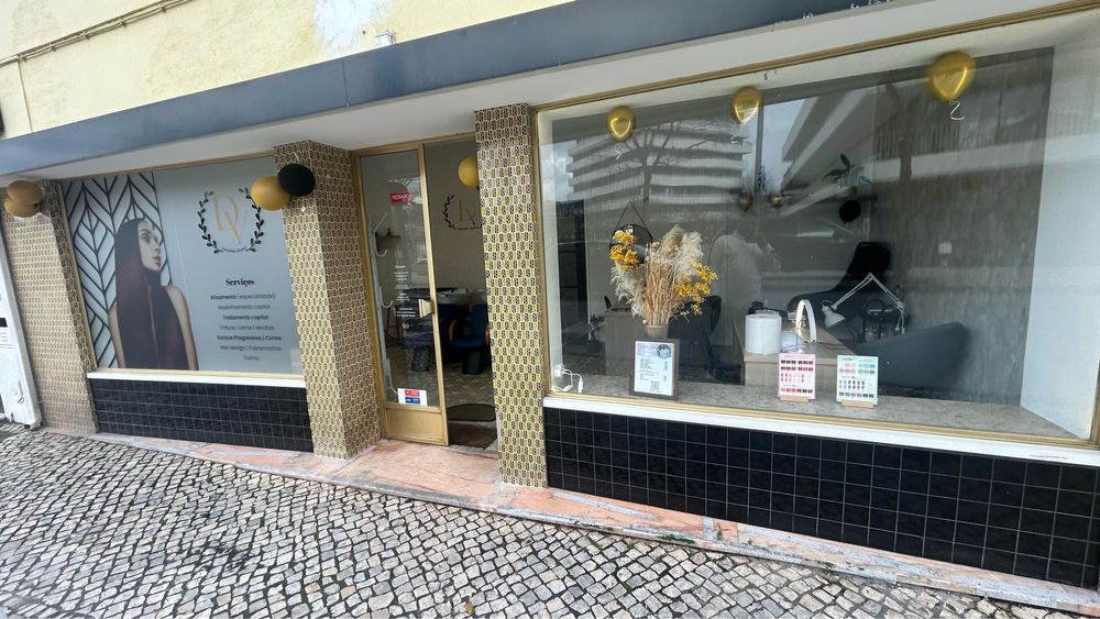 Arrenda mesa de manicure / ou comissao