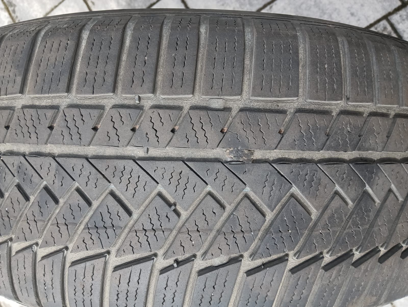 Continental Winter Contact TS850P 235/55 R19 Opony zimowe Komplet SUV