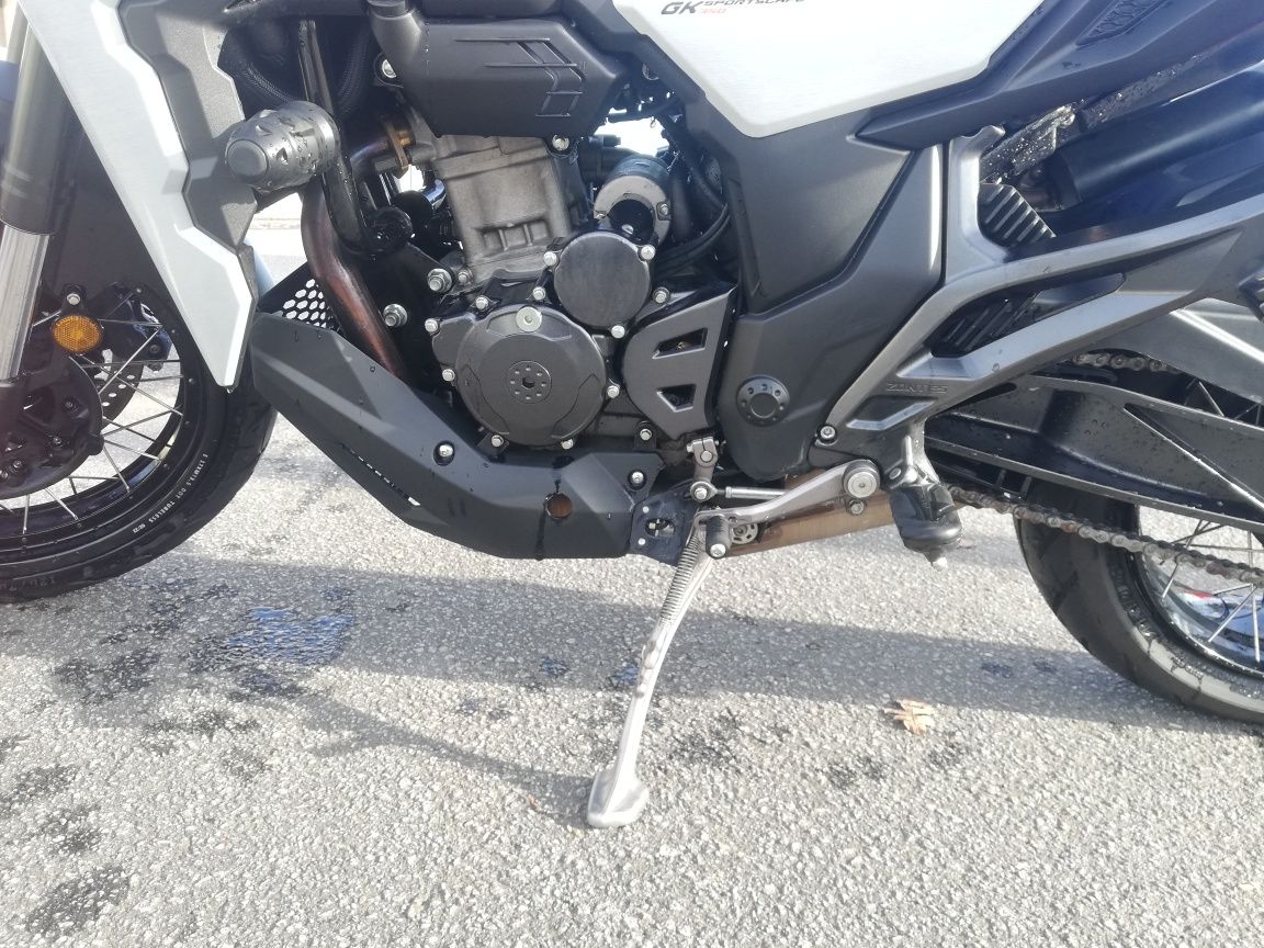 Zontes Gk 350 com 10.000km