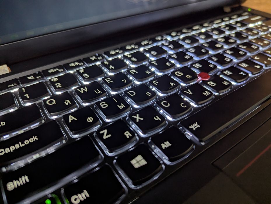 55/Lenovo ThinkPad T440s/14"/Intel I5-4300U/240 GB SSD/RAM 12 GB/