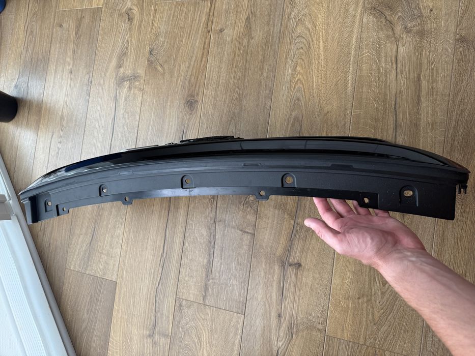 Решітка Volvo XC40 C40 Гриль Recharge