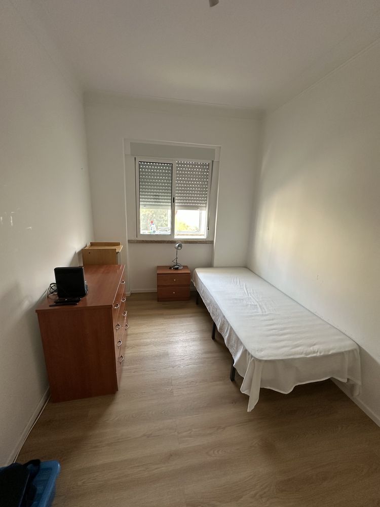 Quarto na Pontinha