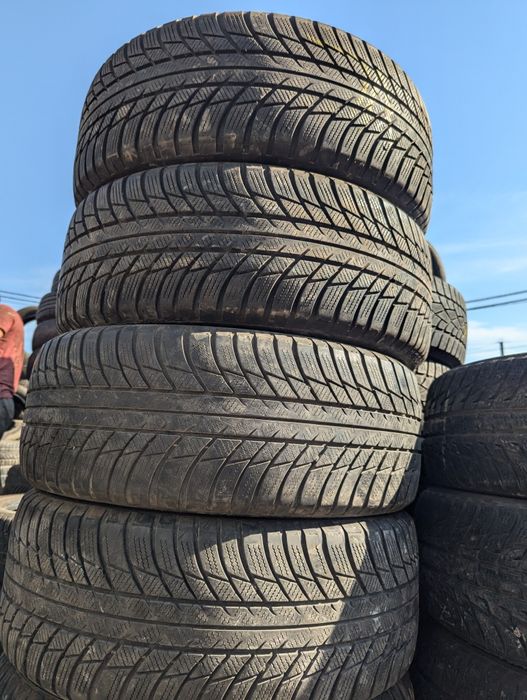 215/55R17 Bridgestone Blizzak LM 001