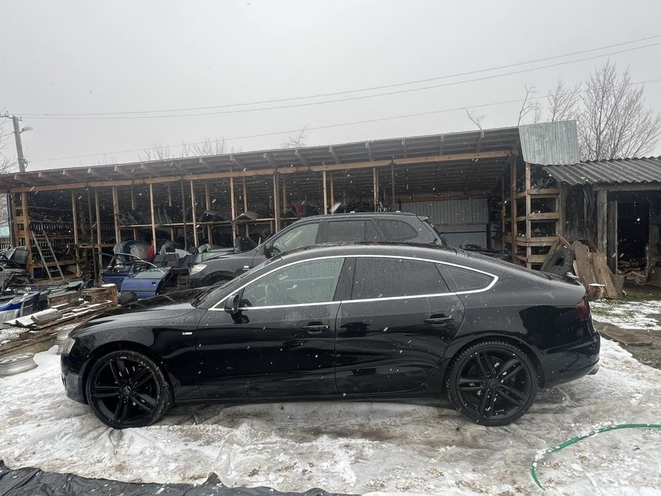 Продам двері перід голі audi a5 2009 рік