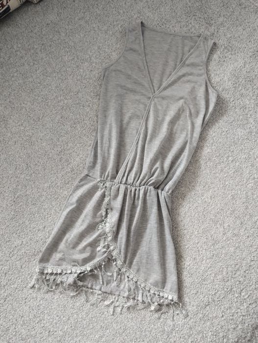 Szara letnia plażowa tunikosukienka obniżona talia i frędzle roz. S/M