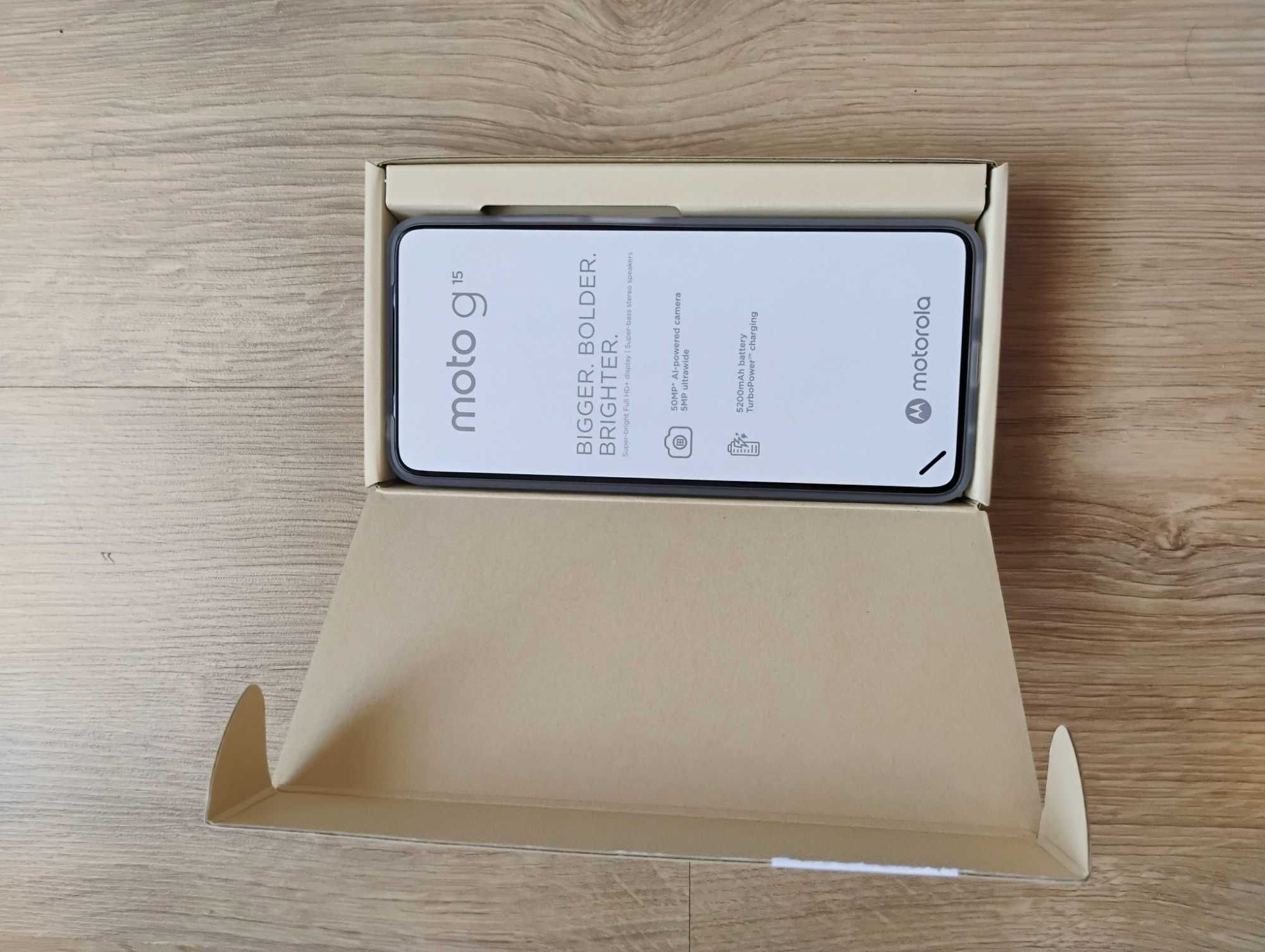 Smartfon Motorola G15 Zielony Nowy