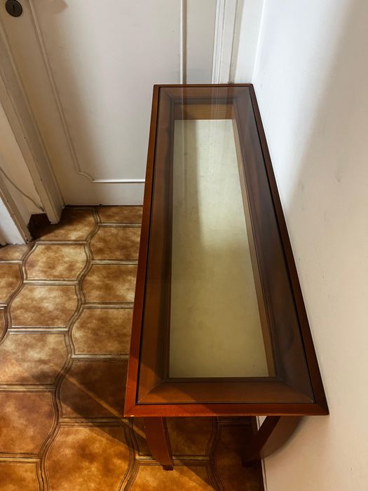 Mesa de apoio/console em madeira com tampo de vidro