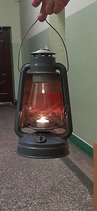 Lamp naftowa sygnalizacyjna z Prl-u + gratis mała
