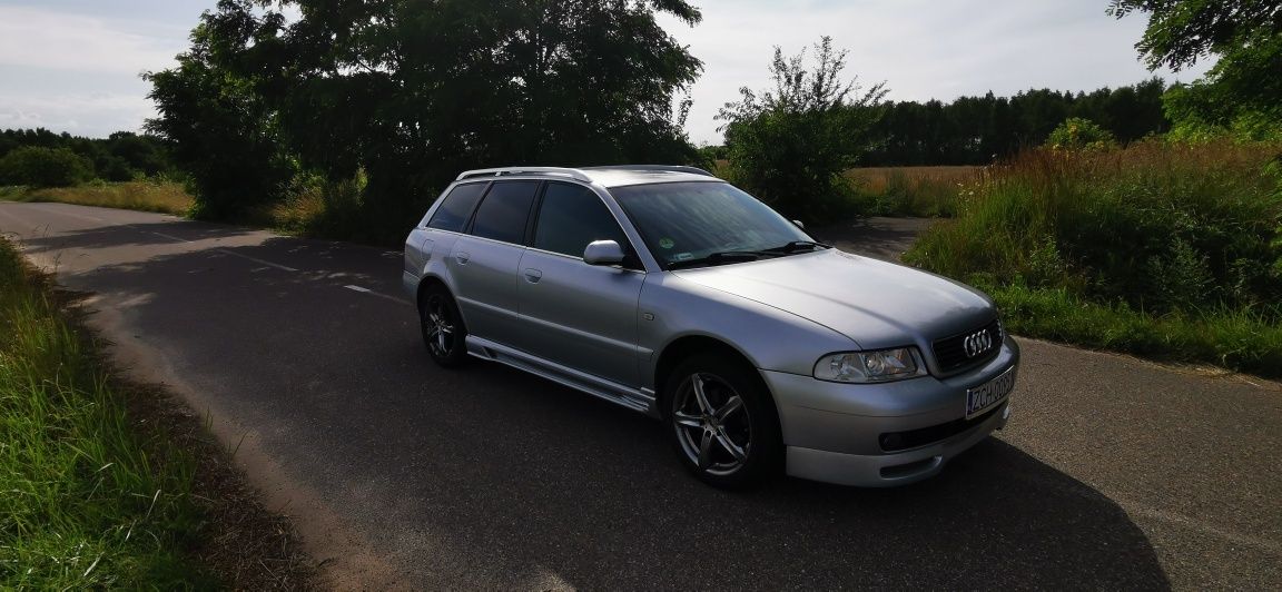 AUDI A4B5 1.9TDI 115KM 2001r