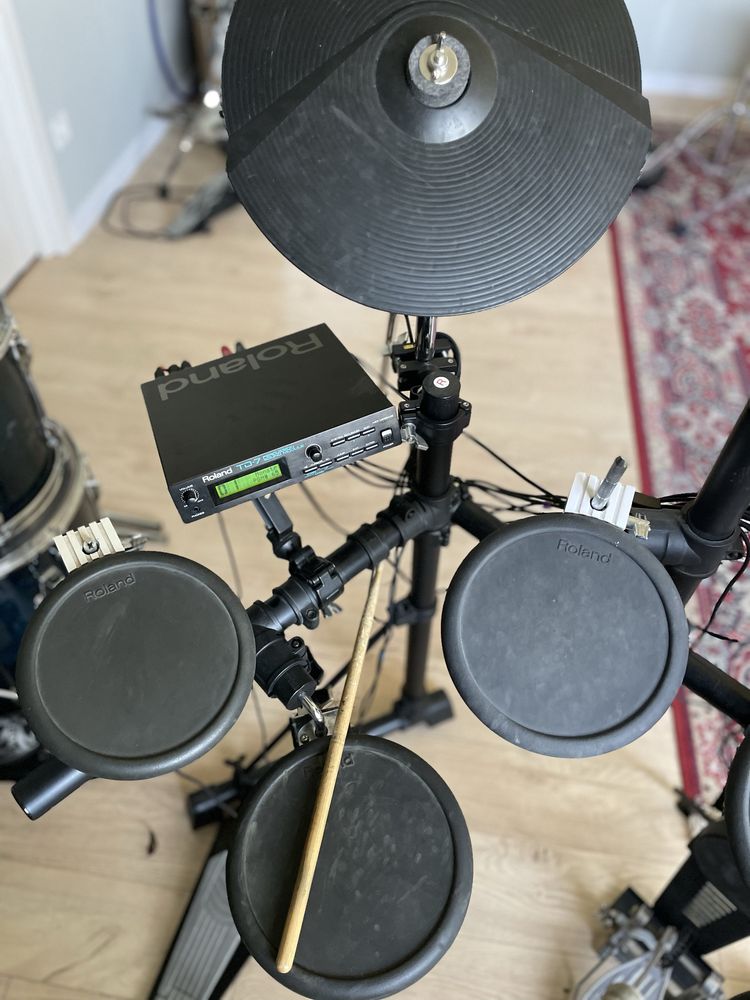Електронні барабани Roland TD 7