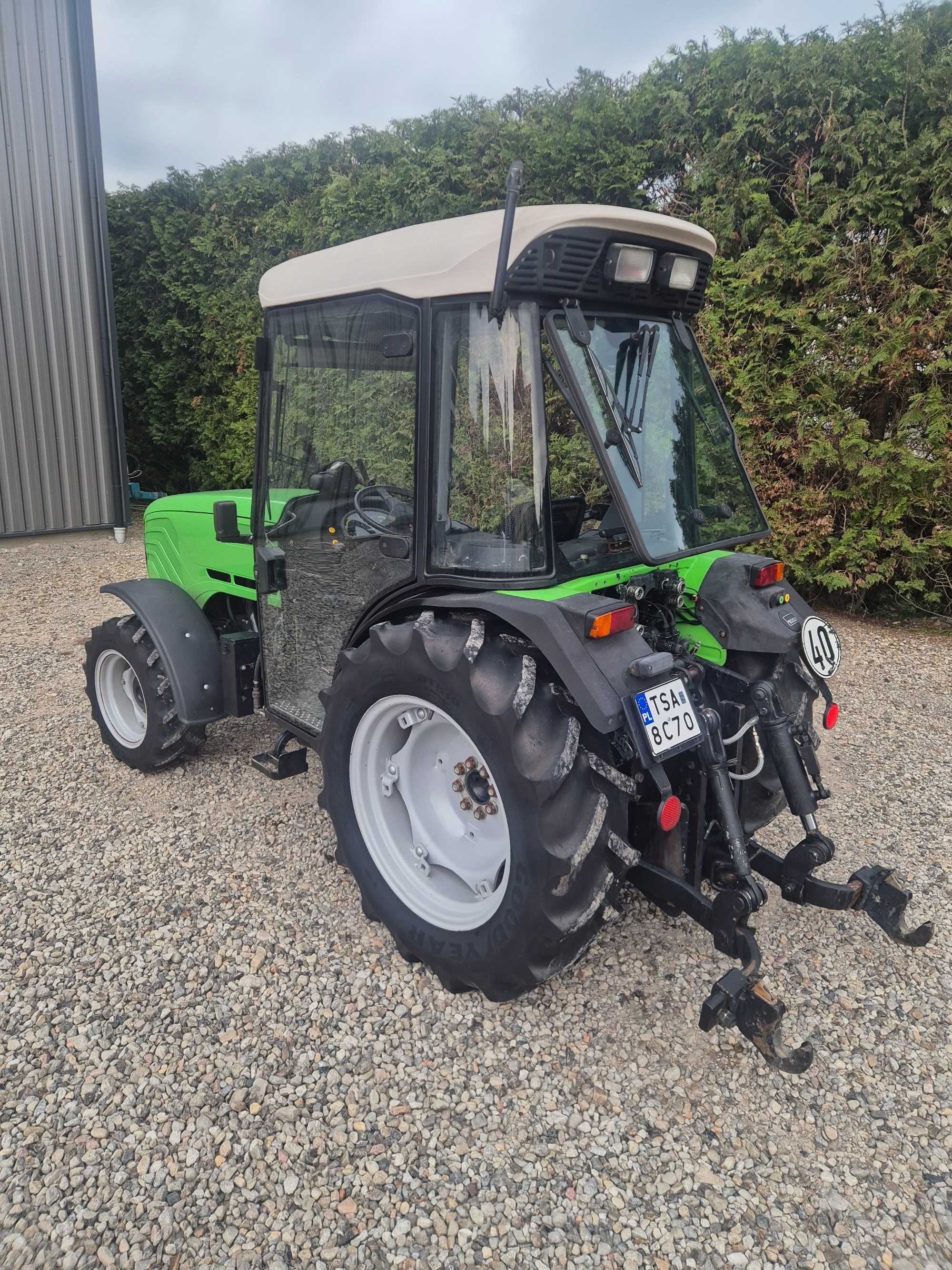 Deutze Fahr Agrocompact F70  75 km