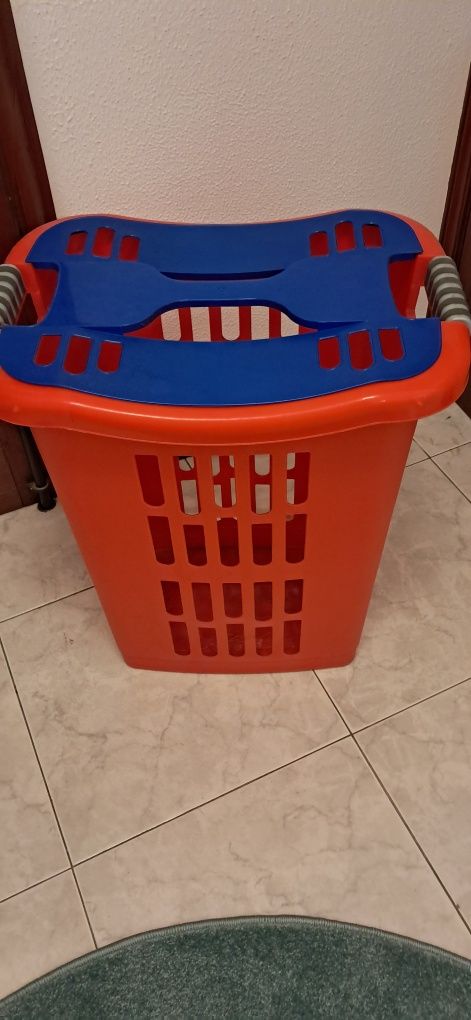 Cesto de roupa / multiusos