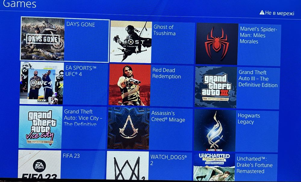 Playstation 4 slim 1TB 11.00 GoldHen