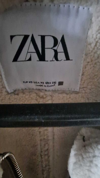 Casaco de pele da Zara com pouco uso