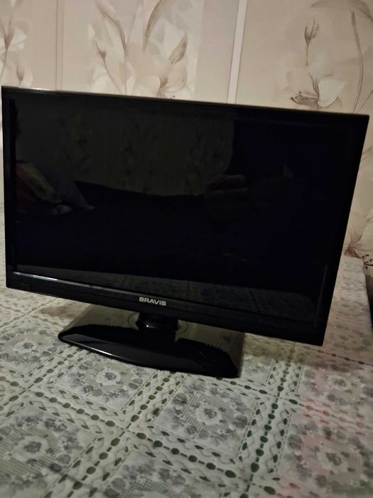 16дюймовий рідкокристалічний телевізор з TN матрицею..Цілком рабочий.