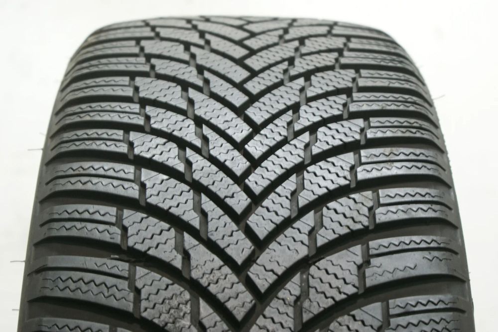 225/45R17 FIRESTONE WINTERHAWK 4 , 7,5mm 2022r A10030