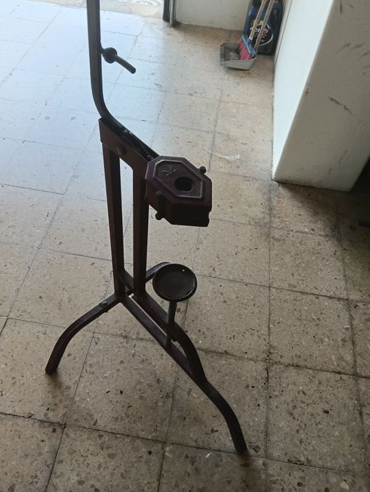 Emrolhador  para engarrafar