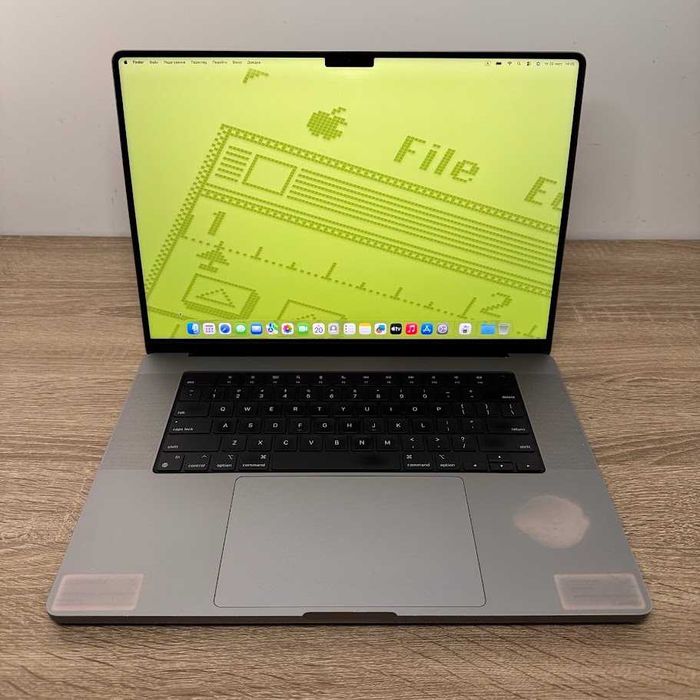 Macbook Pro 16" 2021 M1 Pro / 16Gb DDR5 / SSD 512Gb  (код: M0931)