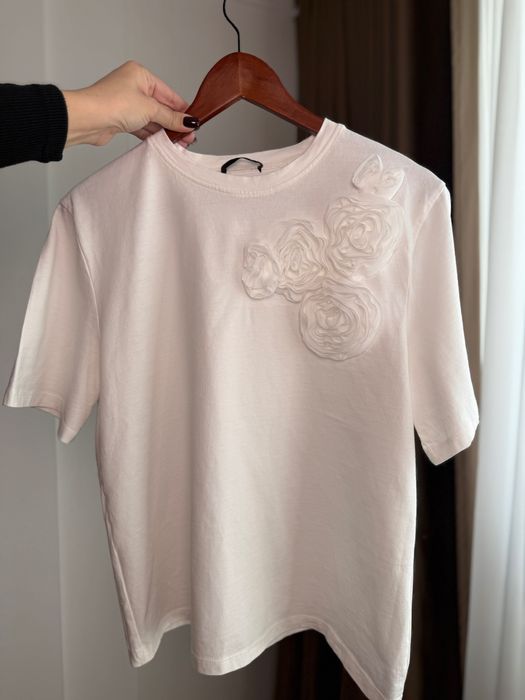 Біла футболка ZARA