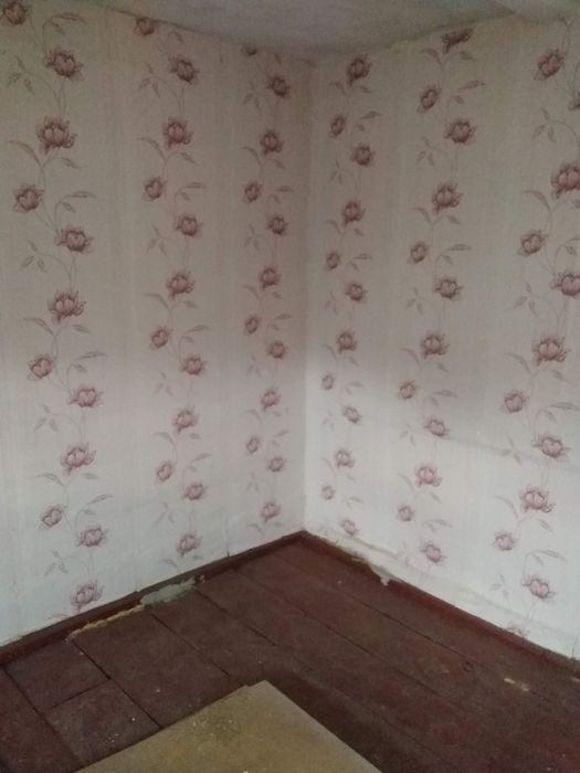 Гарний будинок в мальовничому селі...