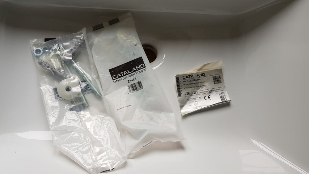 Umywalka Catalano zero 150x50 1150ZEDUP00