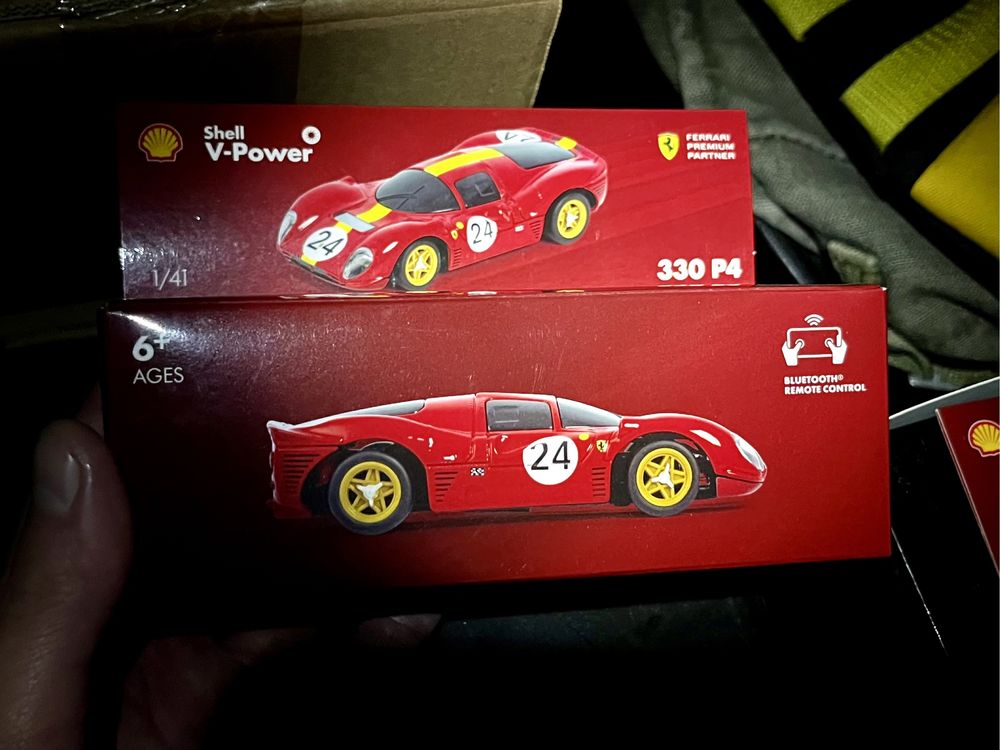 Shell Ferrari 330 P4 zdalnie sterowany Bluetooth