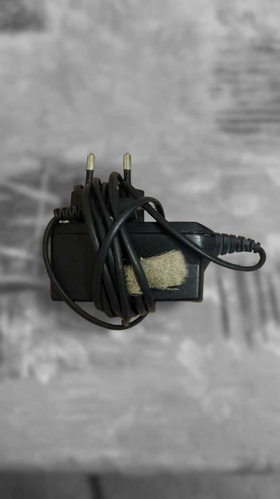 Плата,корпус с разъем зарядки динамики,антена,зарядка 890ма Nokia 6300