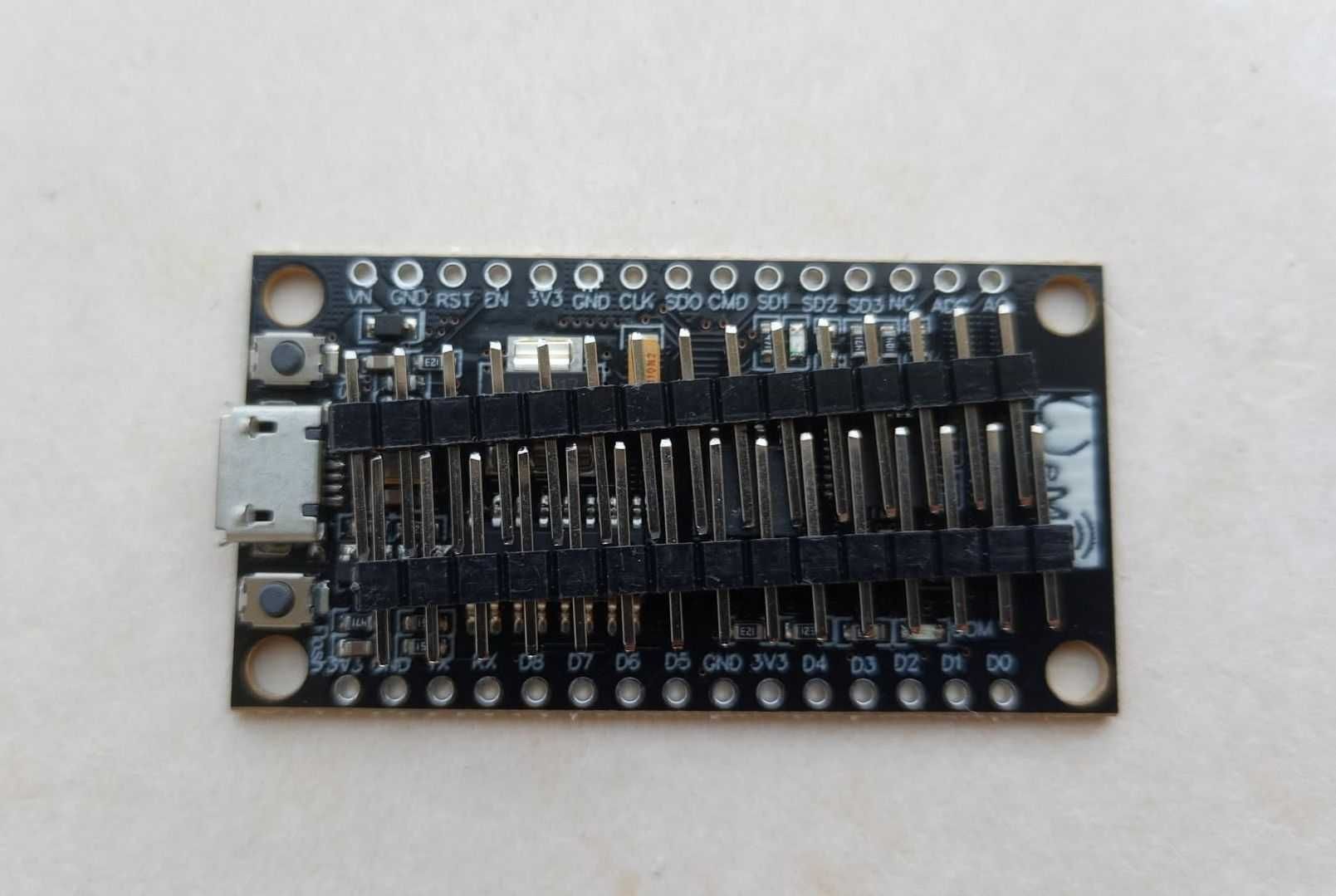 WeMos Wi Fi 2.4 GHz модуль ESP8266 4 МВ CH340 micro USB PLS в комлекте
