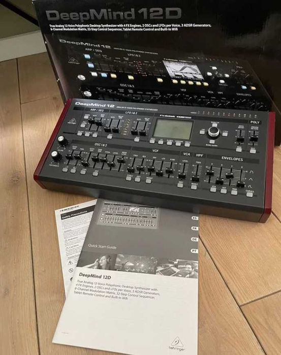 Analogowy syntezator polifoniczny DeepMind 12