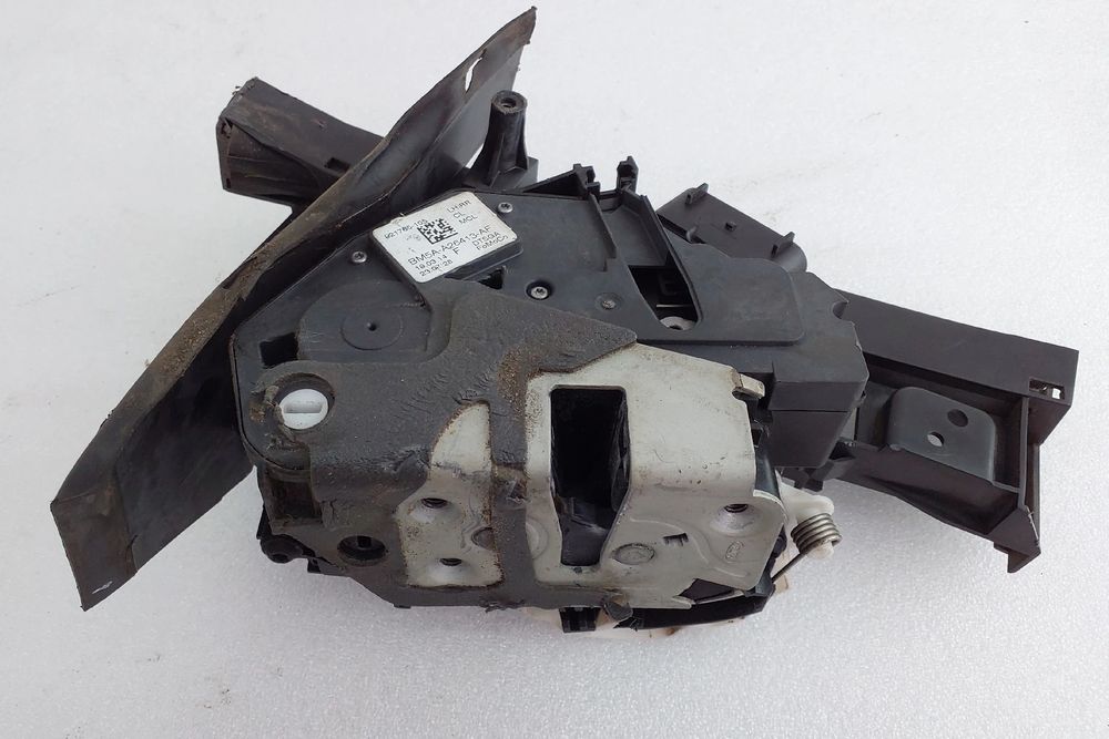 Fechadura / fecho porta trás esquerdo FORD Focus III Carrinha