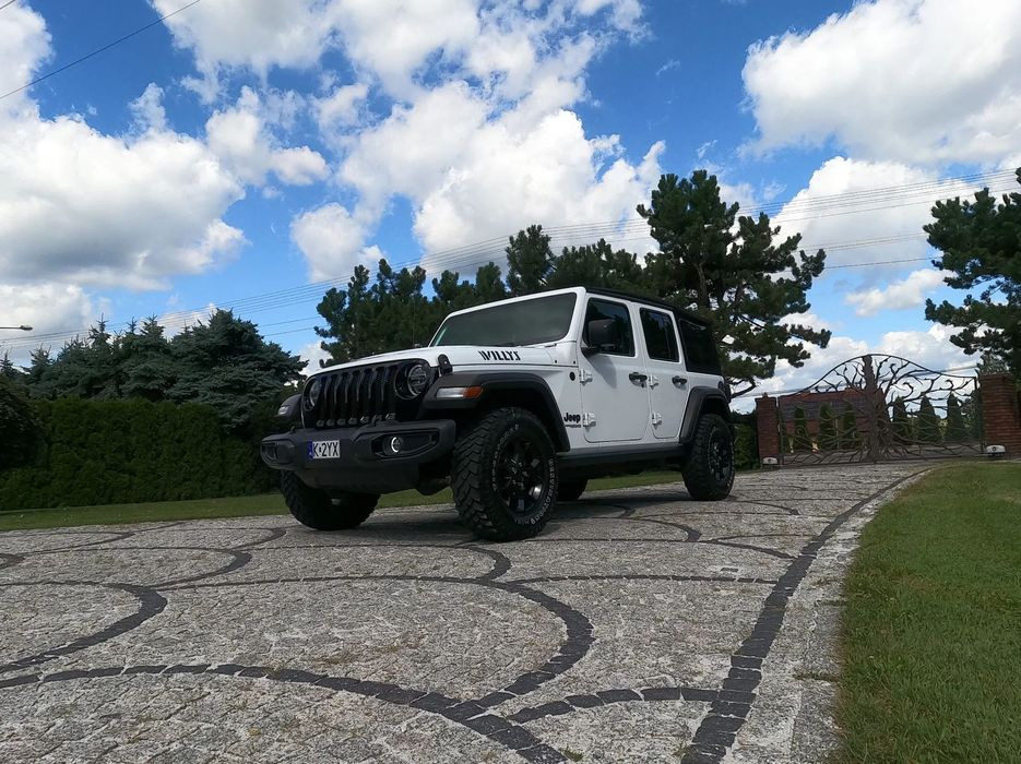 Jeep Wrangler Jeep Wrangler Willys 2.0 Turbo 272 KM • LED • Nie jeżdżony w terenie