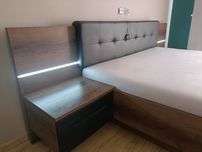 Łóżko 220x160 z szafkami nocnymi