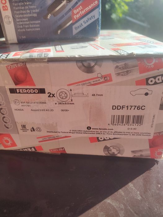 Tarcze i klocki honda hrv tył.