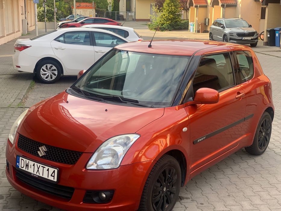 Sprzedam niezawodny suzuki Swift z polskiego salonu