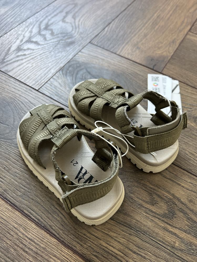 Дитячі взуття (сандалі) Zara , 21 розмір